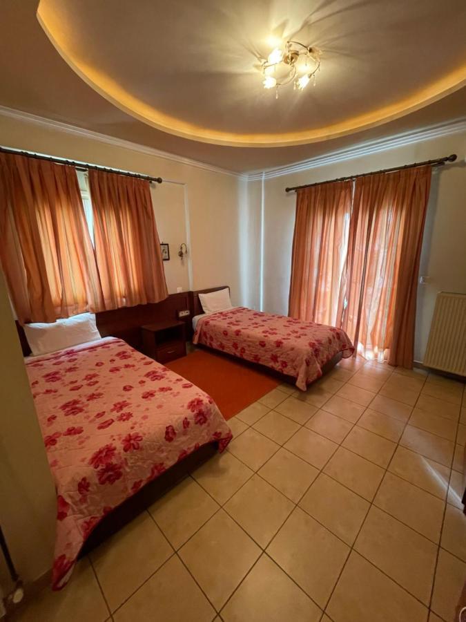 Hotel Melastron Elassona Exteriör bild